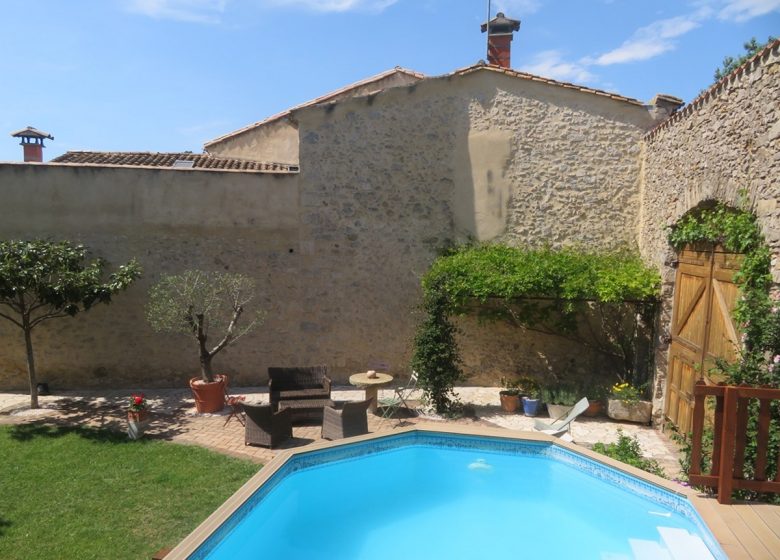 GÎTE DU TABELLION – LE GRENACHE