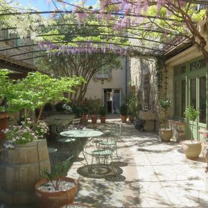 GÎTE DU TABELLION – LE GRENACHE
