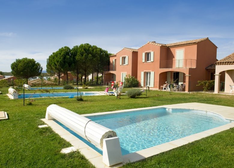 RESIDENCIA VACANCEOLE LES HAUTS DU LAC – PORT MINERVOIS