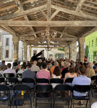 FESTIVAL EN BLANC ET NOIR – NIZAR ROHANA,