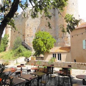 LA TAVERNE
