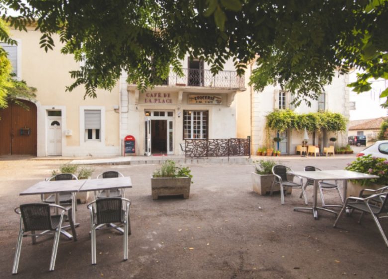 MULTI-SERVICES AND CAFÉ DE LA PLACE