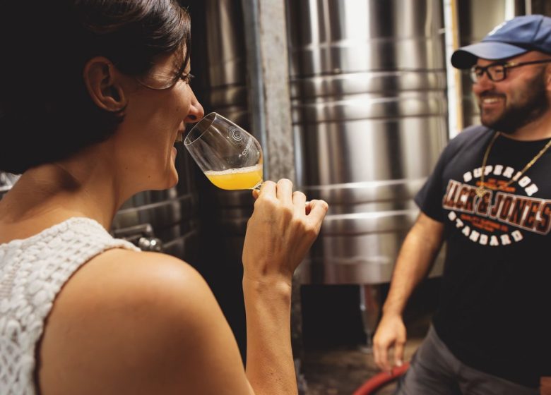 EN COULISSE, VISITE MÉTIER DE VIGNERON AU DOMAINE FAMILLE FABRE