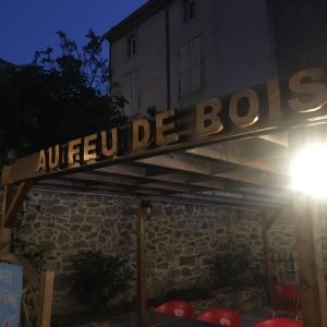 AU FEU DE BOIS