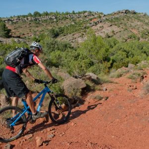 DES HAUTEURS DE MAIROLLES A LA JASSE DE RIVIERE