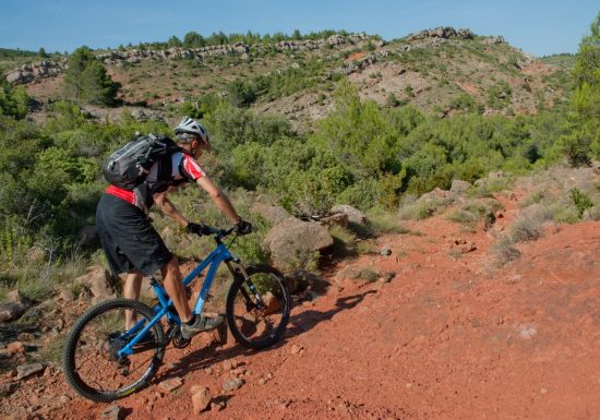 DES HAUTEURS DE MAIROLLES A LA JASSE DE RIVIERE