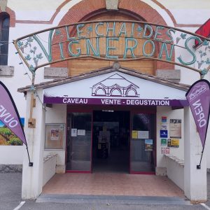 LE CHAI DES VIGNERONS