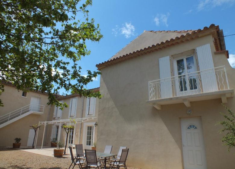 LE CHATEAU SAINT LOUIS