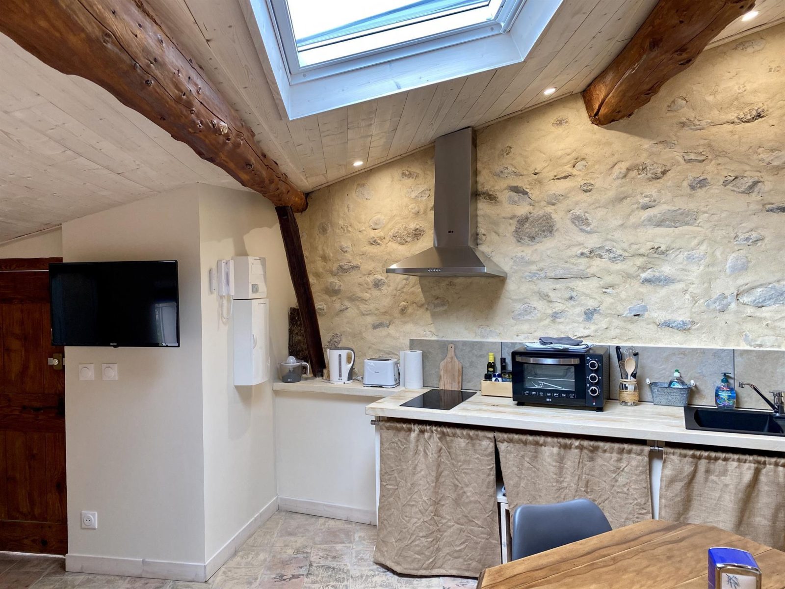 GITE DU FRIGOULA – APPT 4 – LE ROMARIN