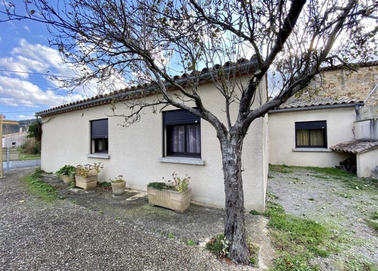 VILLEMAGNE COTTAGE