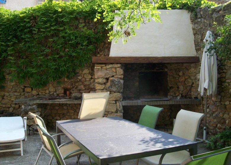 LE PATIO DES GRAGNOTTES